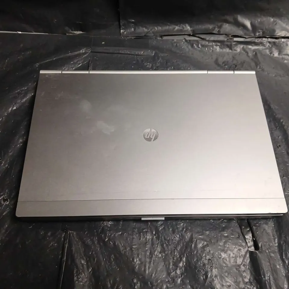 HP ELITEBOOK LAPTOP - MODEL UNSPECIFIED