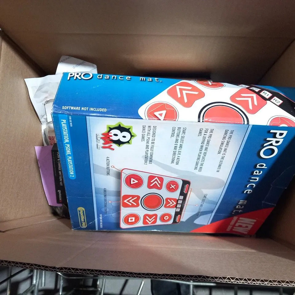 LARGE QUANTITY OF ASSORTED GAMES CONSOLE ACCESSORIES TO INCLUDE; NINTENDO WII AND PLAYSTATION 2 - COLLECTION ONLY