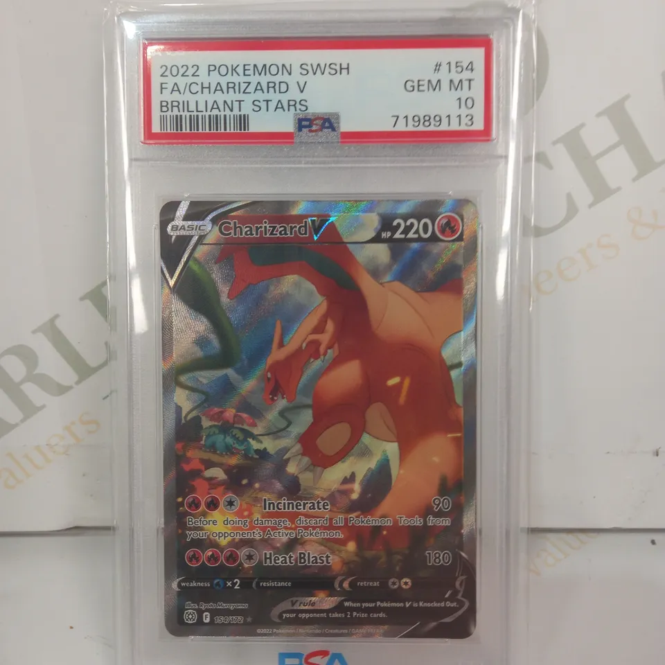 FRAMED AND GRADED COLLECTIBLE POKÉMON TRADING CARD - FA/CHARIZARD V (2022 POKÉMON SWSH)