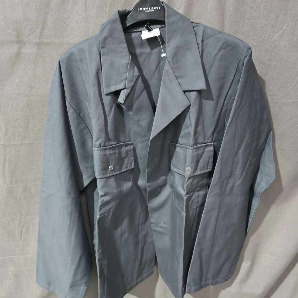 BOX OF APPROXIMATELY 25 CLOTHING ITEMS INCLUDING:NEXT JEANS, FUR GILLET AND GREY SHIRT 