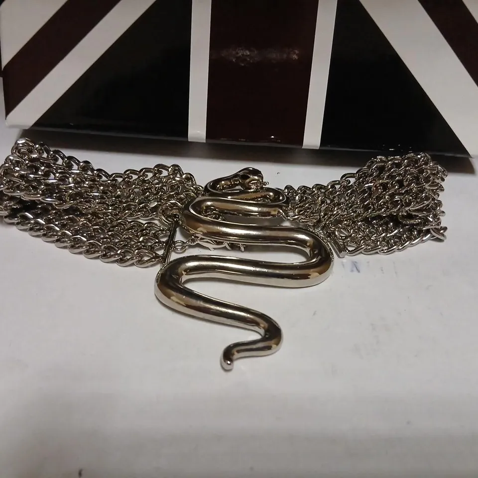 BUTLER & WILSON CURVED SNAKE CHAIN NECKLACE
