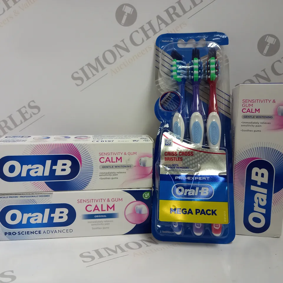 BOX OF 4 ASSORTED ORAL-B PRODUCTS TO INCLUDE TOOTHPASTE & TOOTHBRUSHES 