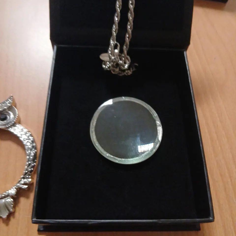 KIM & CO MAGNIFYING OWL NECKLACE