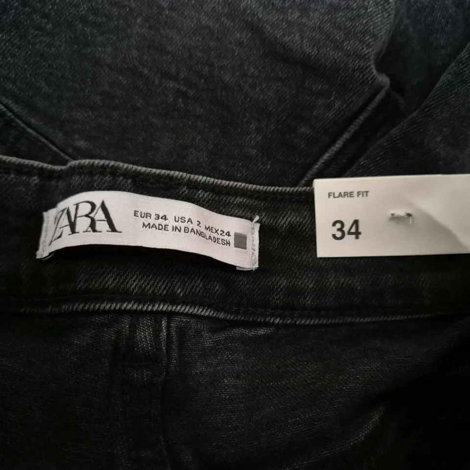 ZARA FLARE FIT JEANS, WOMEN'S, UK 6 (EU 34)
