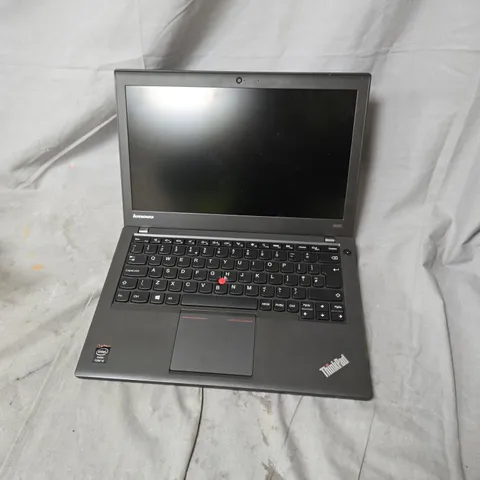 LENOVO THINKPAD X240 LAPTOP – I5-4200U, 4GB RAM, 500GB HDD, 12.5" DISPLAY