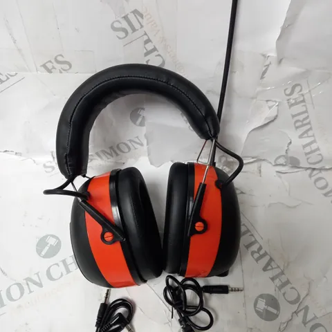 BOXED PROHEAR DAB+ BT FM EARPHONES MUFFS