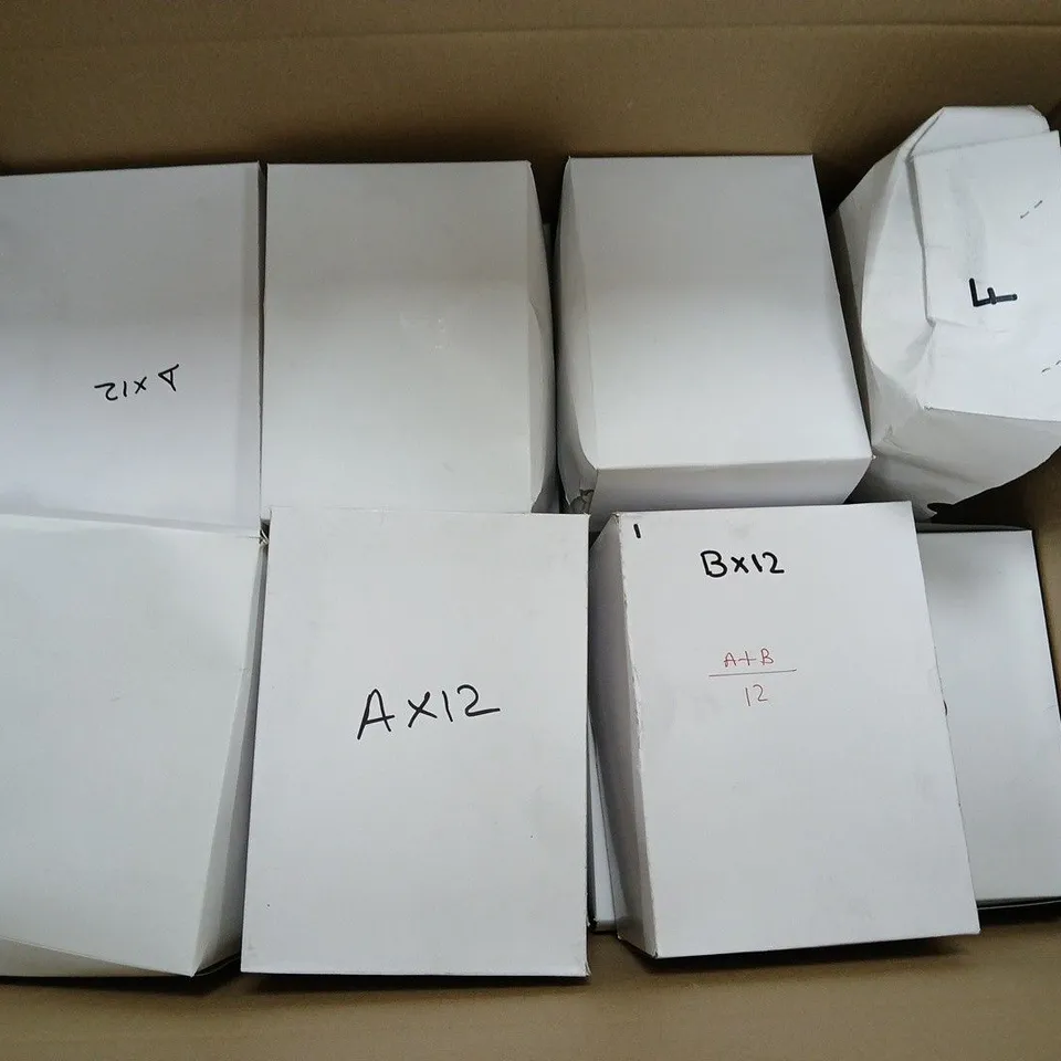 APPROXIMATELY 200 ASSORTED FASHION GLASSES BY OBJECT IN VARIOUS STYLES AND SIZES
