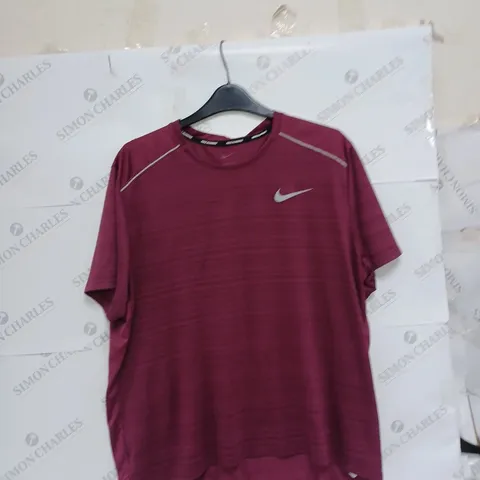 NIKE MILLER T-SHIRT XL BURGANDY