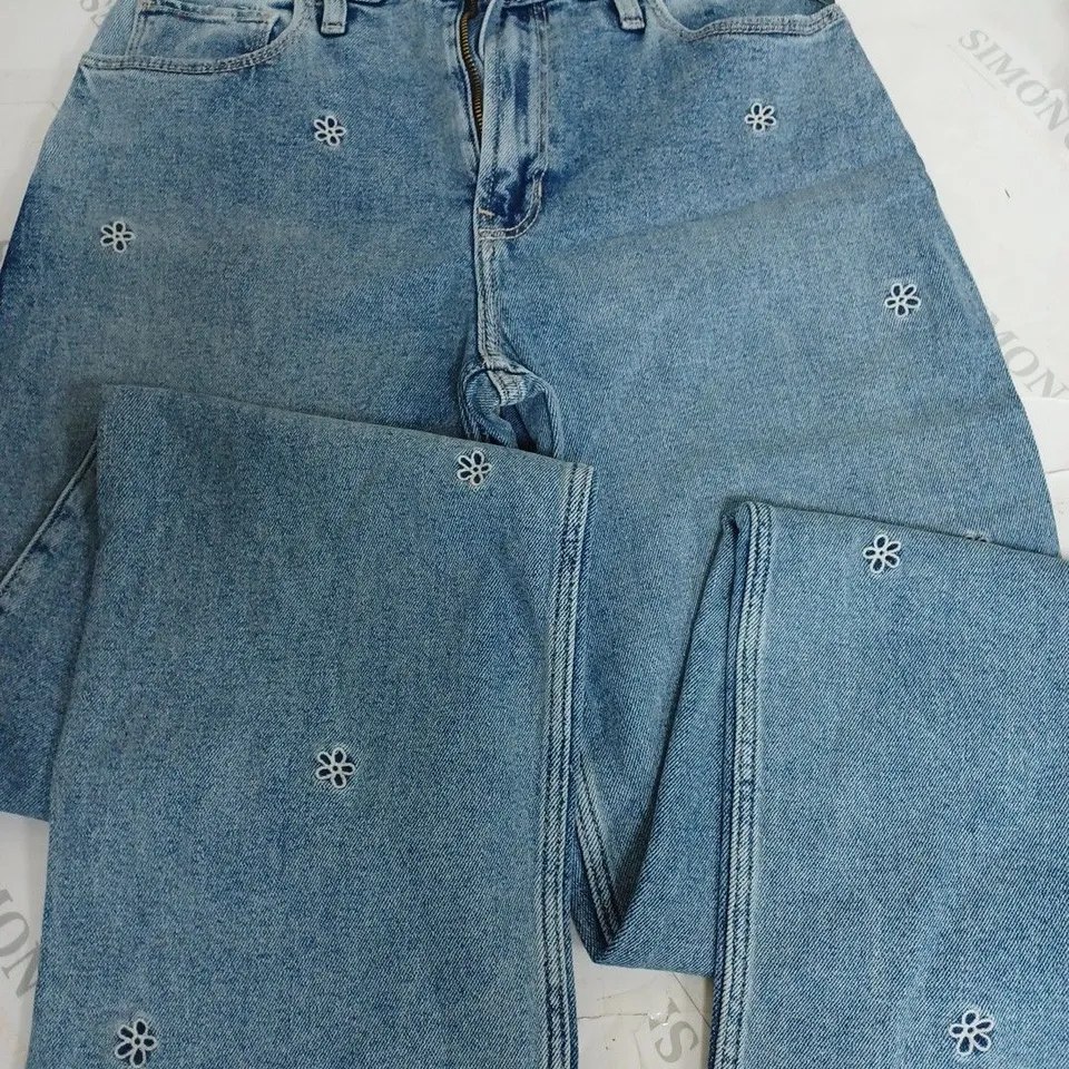 HOLLISTER ULTRA HIGH RISE DAD JEANS - 4R W274 