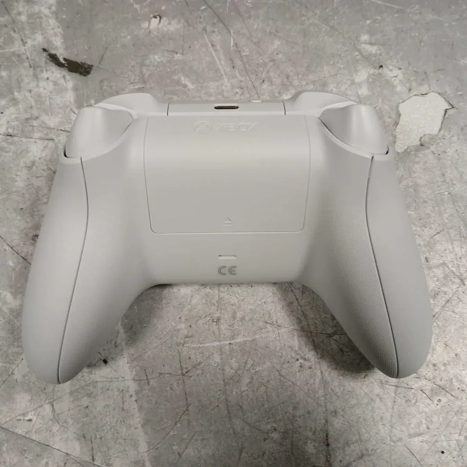 BOXED XBOX WIRELESS CONTROLLER