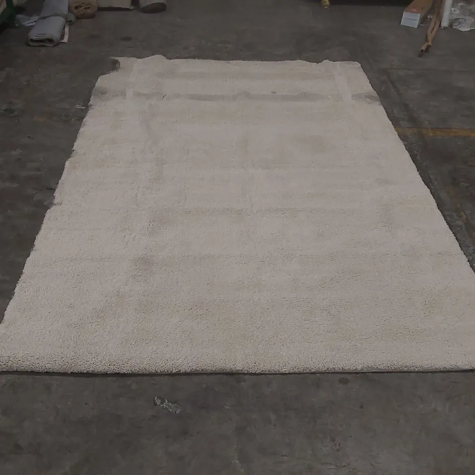 QUALITY DESIGNER RUG - APPROXIMATELY 285 x 196cm