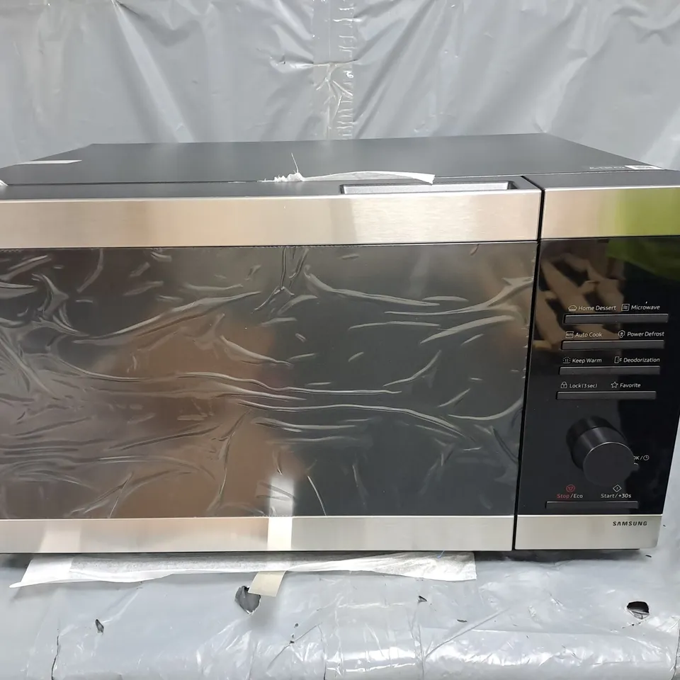SAMSUNG MS32DG4504ATE3 LARGE CAPACITY SOLO MICROWAVE - COLLECTION ONLY 