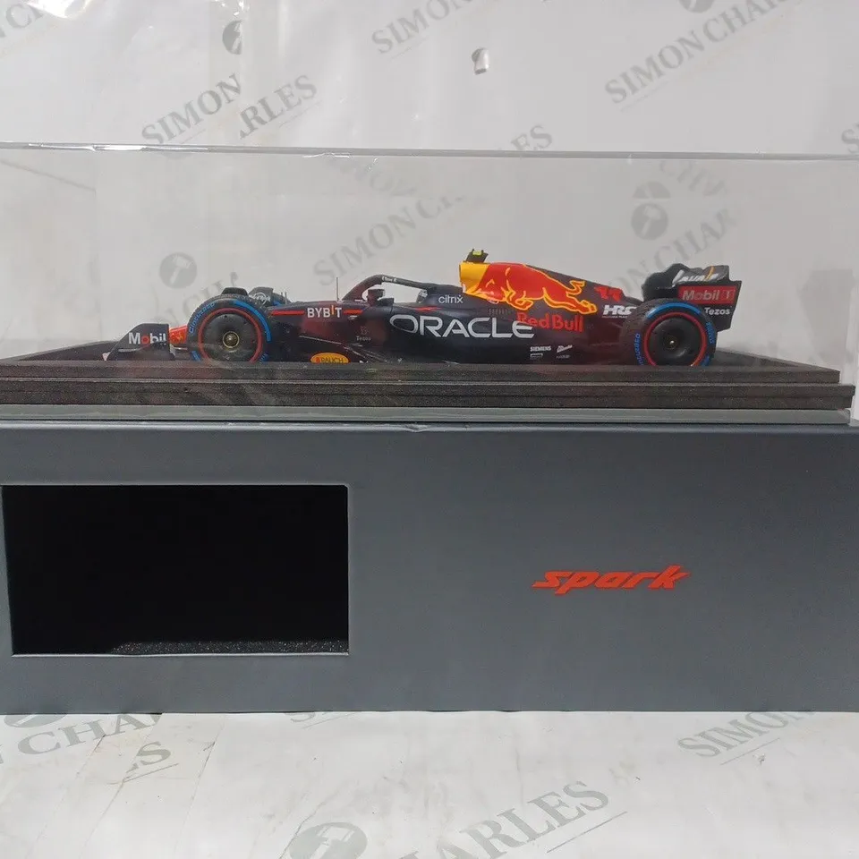 BOXED SPARK FORMULA ONE ORACLE RED BULL RACING RB18 NO.11 MONACO GP WINNER 2022 COLLECTIBLE 1:18 SCALE MODEL - 18S763