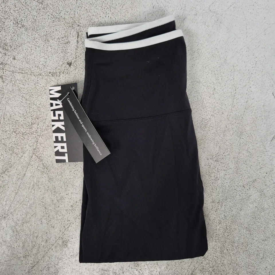MASKERT LEGGINGS IN BLACK SIZE MEDIUM