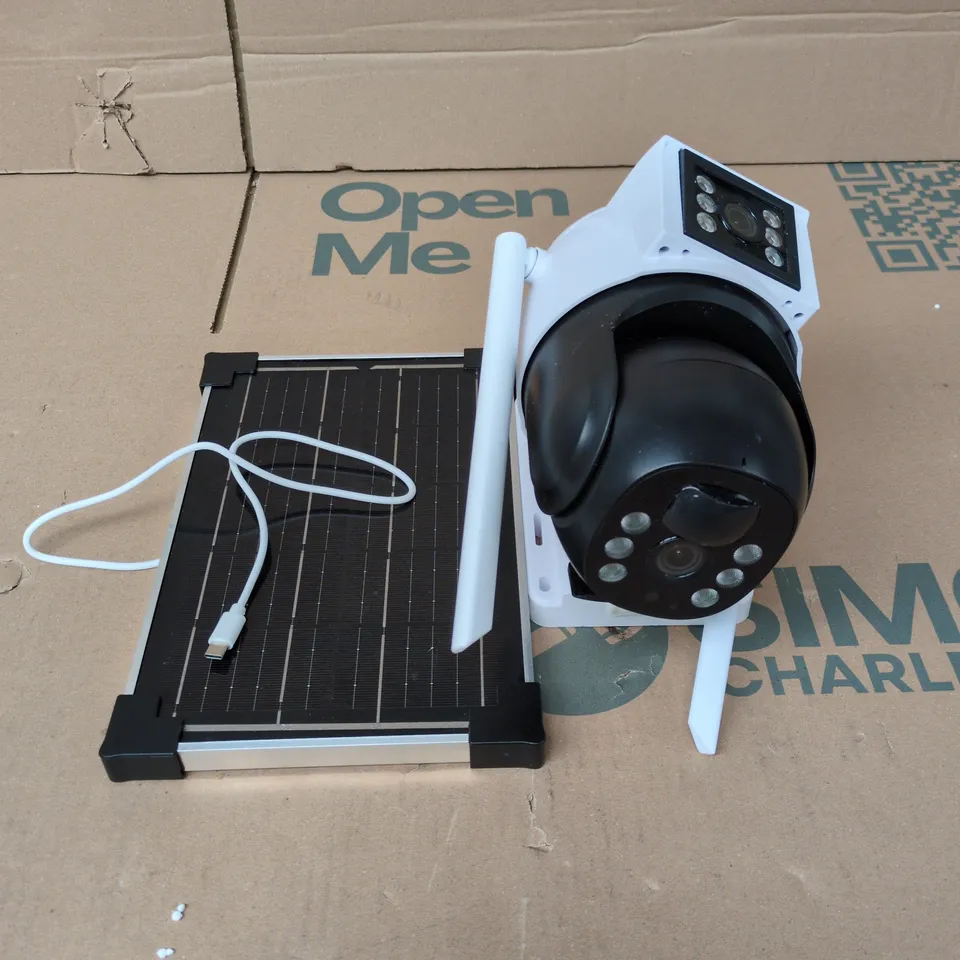 BOXED AI SOLAR CAMERA 2IN1