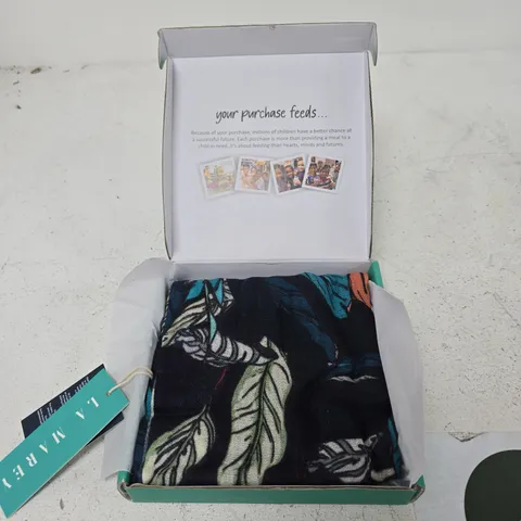 LA MAREY 100% CASHMERE SCARF – BOXED WITH TAG