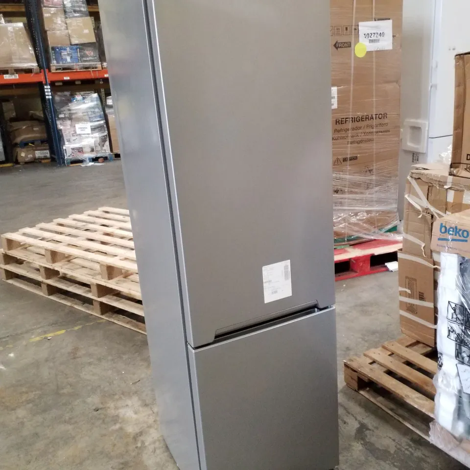 RUSSELL HOBBS FREESTANDING FRIDGE FREEZER IN SILVER - UNPROCESSED RAW RETURN