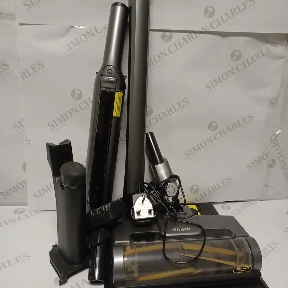 SHARK WANDVAC 2-IN-1 LIGHTWEIGHT CORDLESS HANDHELD VACUUM CLEANER WV361UK