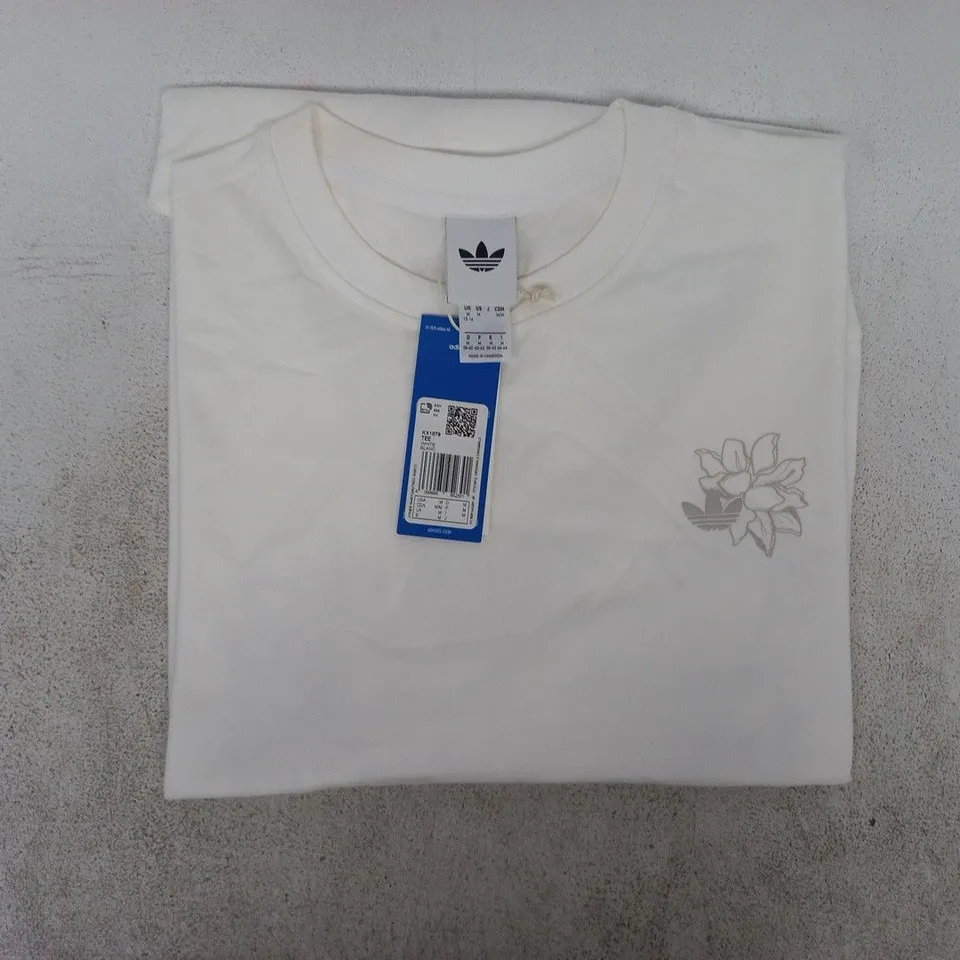 ADIDAS FLORAL GFX T-SHIRT IN WHITE SIZE MEDIUM