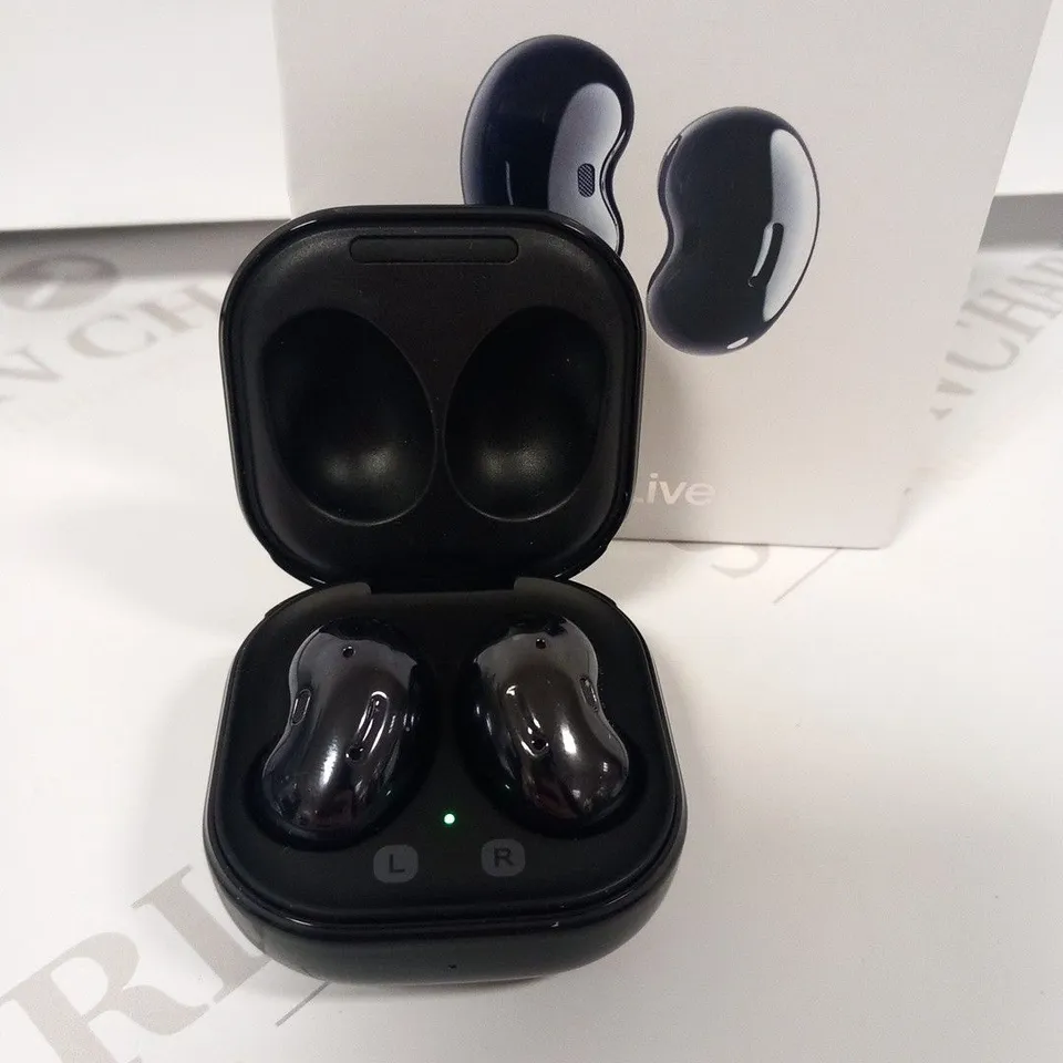 BOXED SAMSUNG GALAXY BUDS LIVE EARBUDS