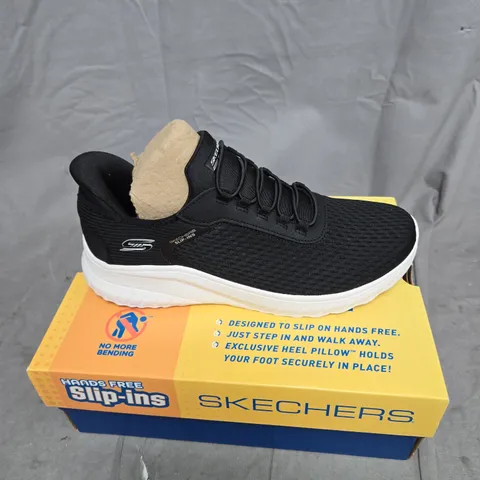 SKECHERS SLIP INS BLACK TRAINER SIZE 6 BOXED