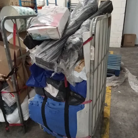 CAGE OF ASSORTED HOUSEHOLD GOODS AND PRODUCTS TO INCLUDE; GYM MATS, CAMPING CHAIRS, BABY NEST ETC - CAGE NOT INCLUDED
