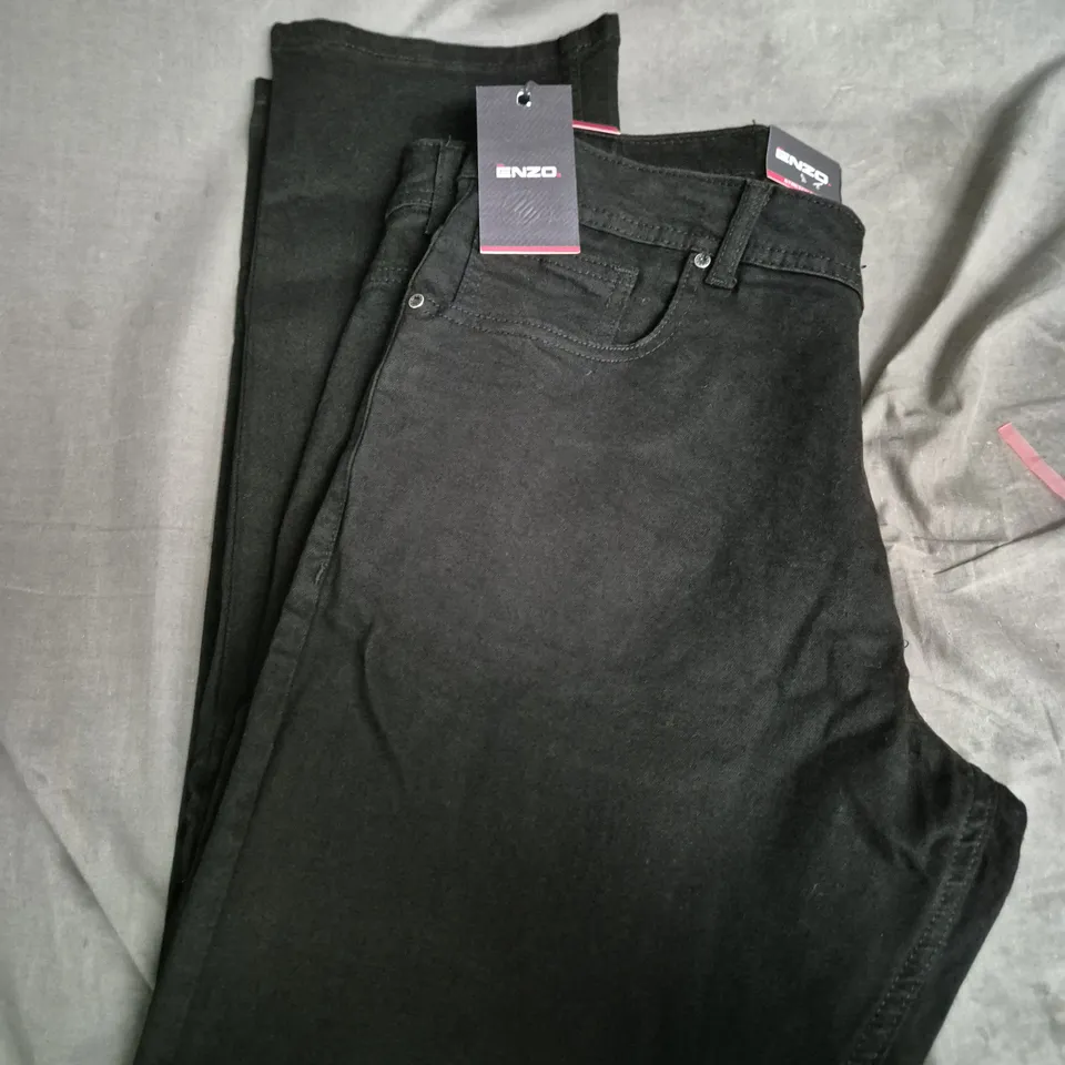 ENZO BLACK DENIM JEANS – MEN'S WITH TAGS ATTACHED - SIZE 36S