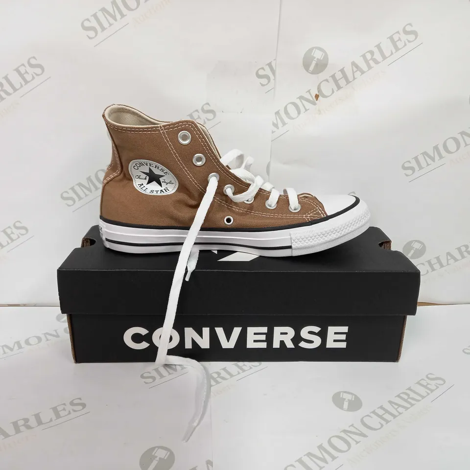 CONVERSE SAND DUNE/WHITE/BLACKV- UK 5