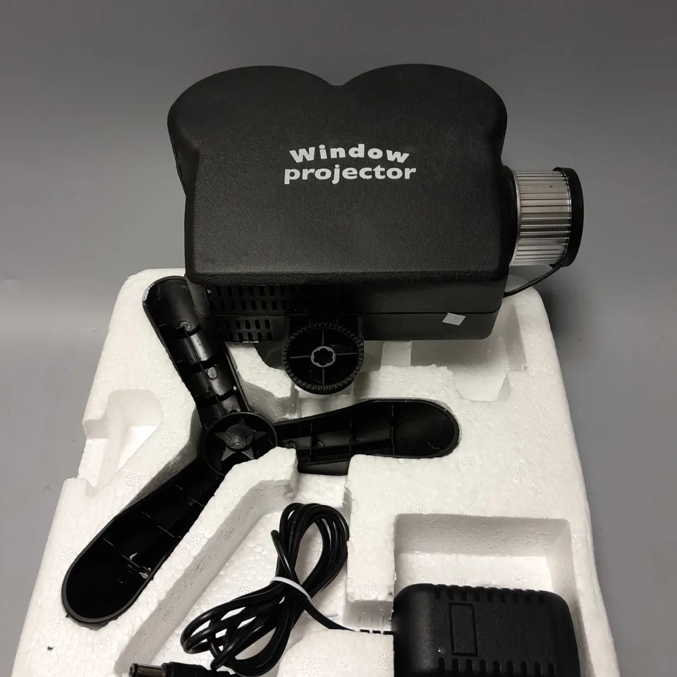 BOXED WINDOW PROJECTOR