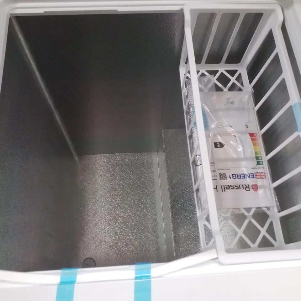 RUSSELL HOBBS RH142CF0E1W CHEST FREEZER - WHITE