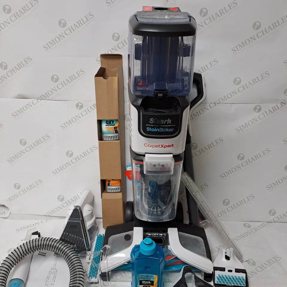 BOXED OUTLET SHARK CARPET XPERT DEEP CARPET CLEANER STRIKER EX200UK - COLLECTION ONLY