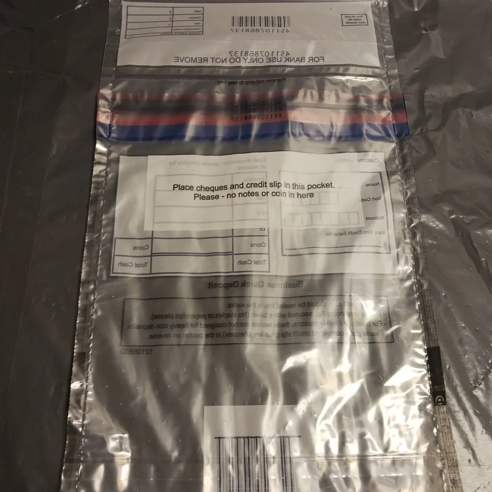 LOT OF APPROX. 100 BUSINESS QUICK DEPOSIT BAGS CLEAR 