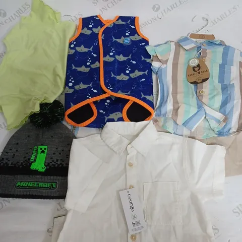 BOX OF APPROXIMATELY 35 ASSORTED KIDS CLOTHING ITEMS TO INCUDE - HAT , SHIRT , SHORTS ETC
