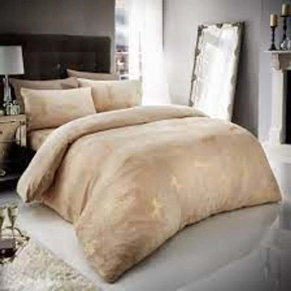 TULIN DUVET COVER SET COLOUR: NATURAL SIZE: DOUBLE
