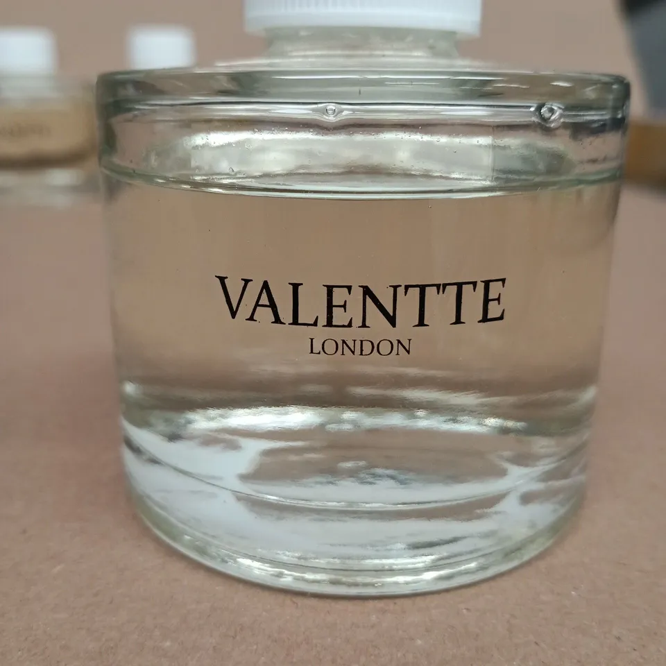 VALENTTE LONDON REED DIFFUSERS – SET OF 3 CLEAR GLASS BOTTLES