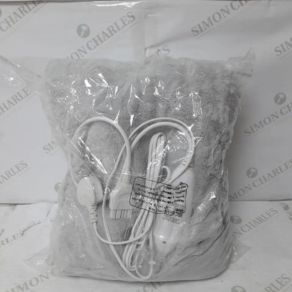 BOXED COZEE HOME VELVETSOFT HEATED THROW IN LIGHT GREY