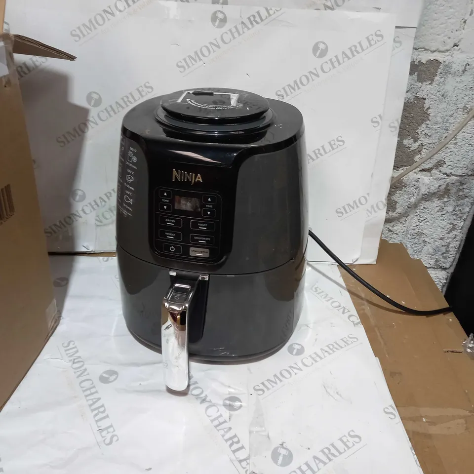 NINJA AIR FRYER 3.8L AF100UK