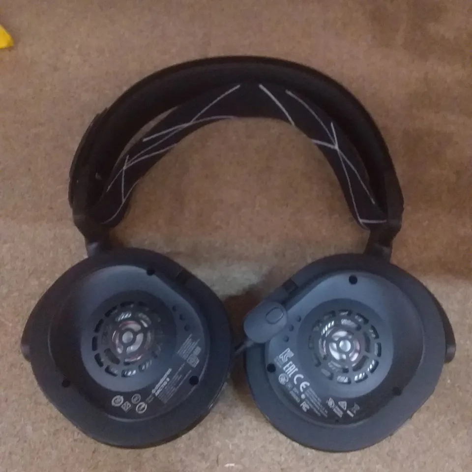 STEEL SERIES ARCTIS 9 WIRELESS GAMING HEADSET