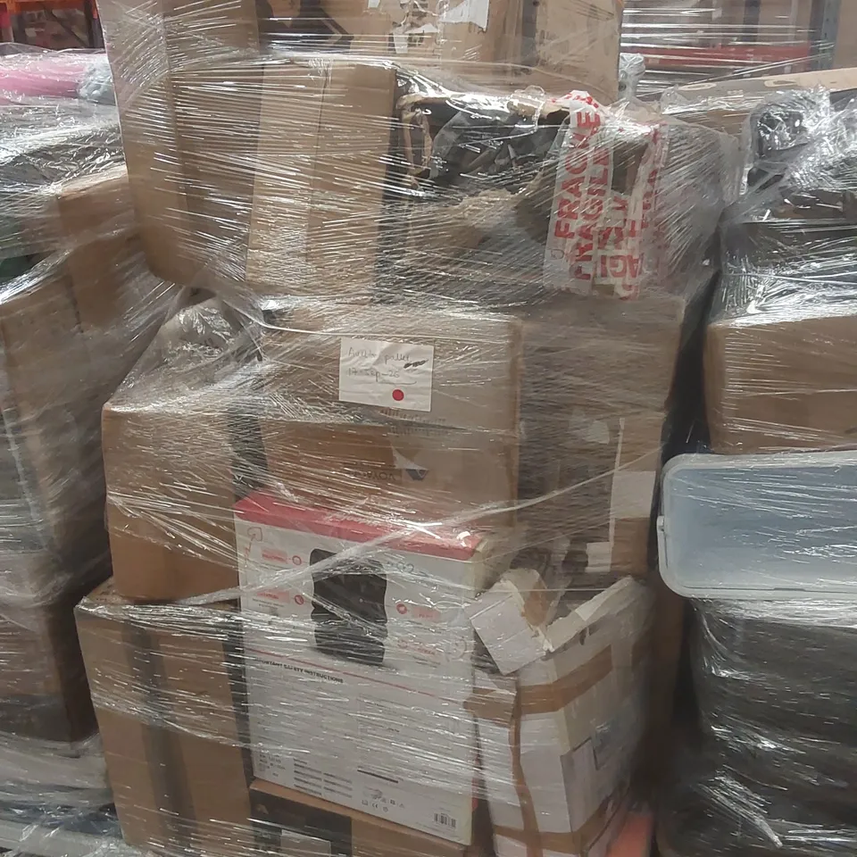 PALLET OF ASSORTED E-COMMERCE GOODS AND PRODUCTS TO INCLUDE: AIRFRYERS, OSCILLATING FAN, CHILDREN'S CAR SEAT, CAMPING WAGON, SUITCASE ECT