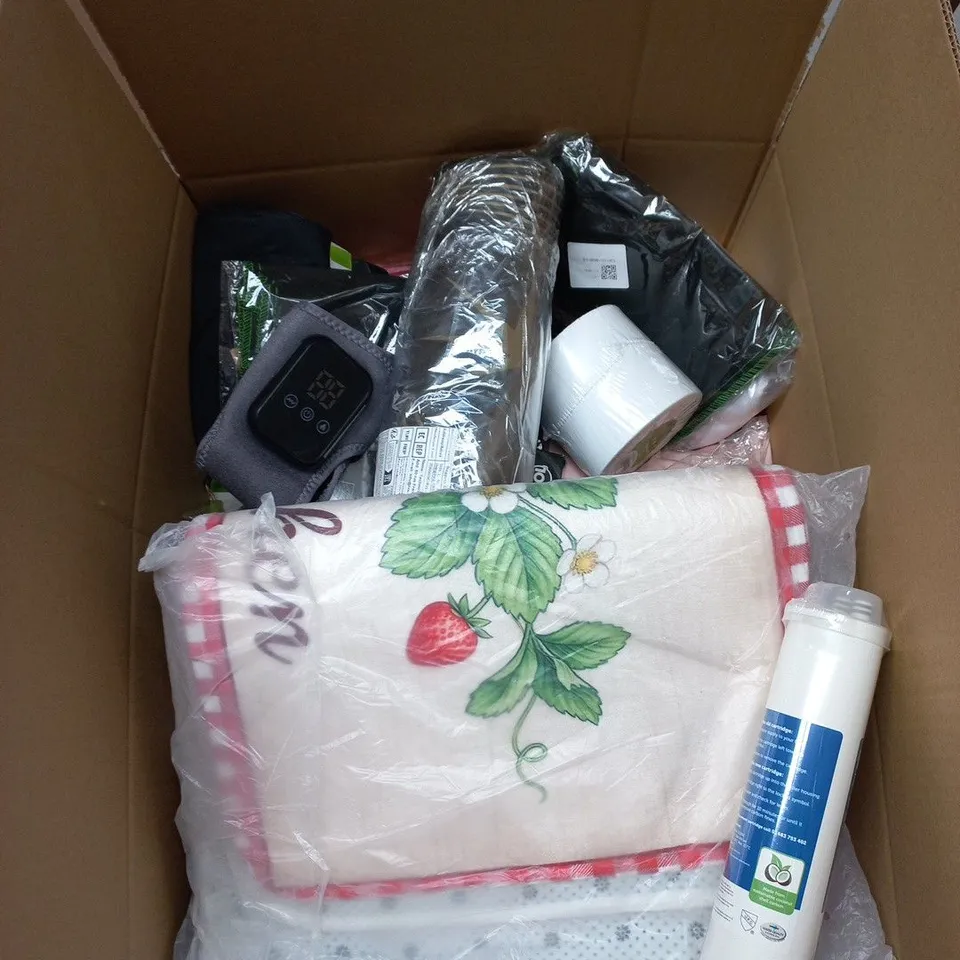 BOX OF APPROXIMATELY 20 ASSORTED ITEMS TO INCLUDE: RELAX CHLORINE