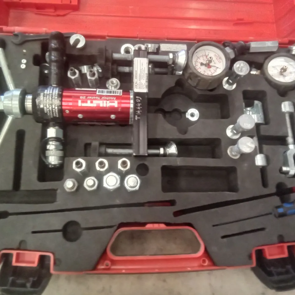 HILTI HAT28 M PULL TESTER KIT 