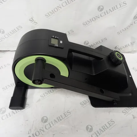 BOXED CUBII JR2 SEATED ELLIPTICAL TRAINER
