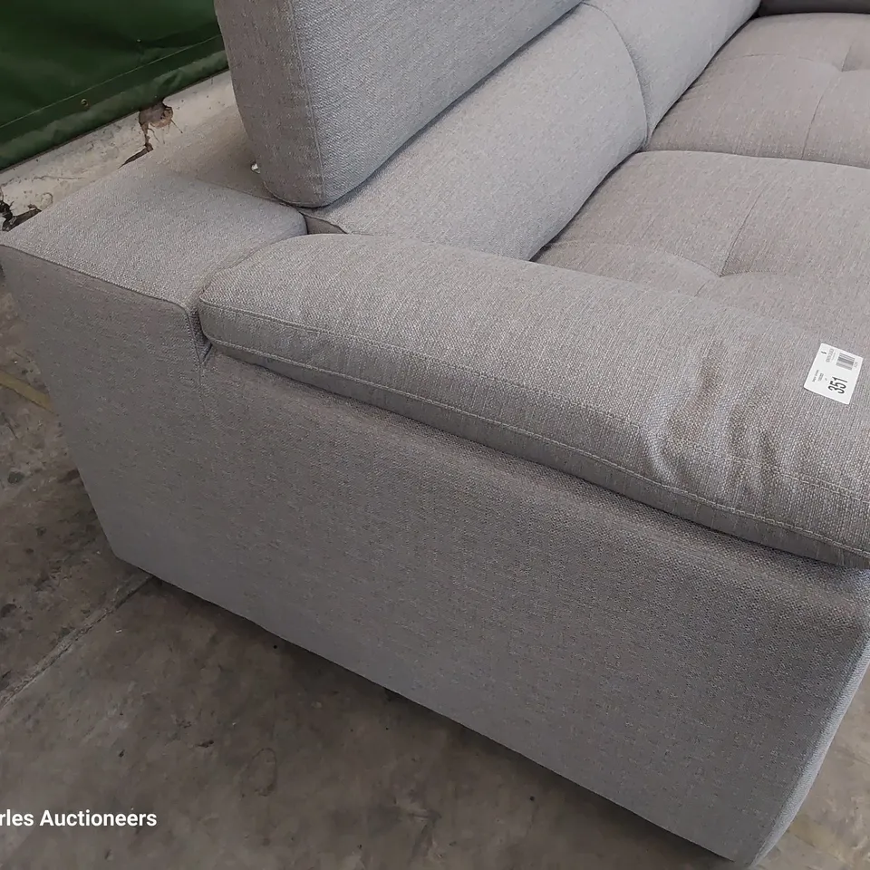 DESIGNER ITALIAN STYLE THREE SEATER SOFA WITH ADJUSTABLE HEADRESTS GREY FABRIC 