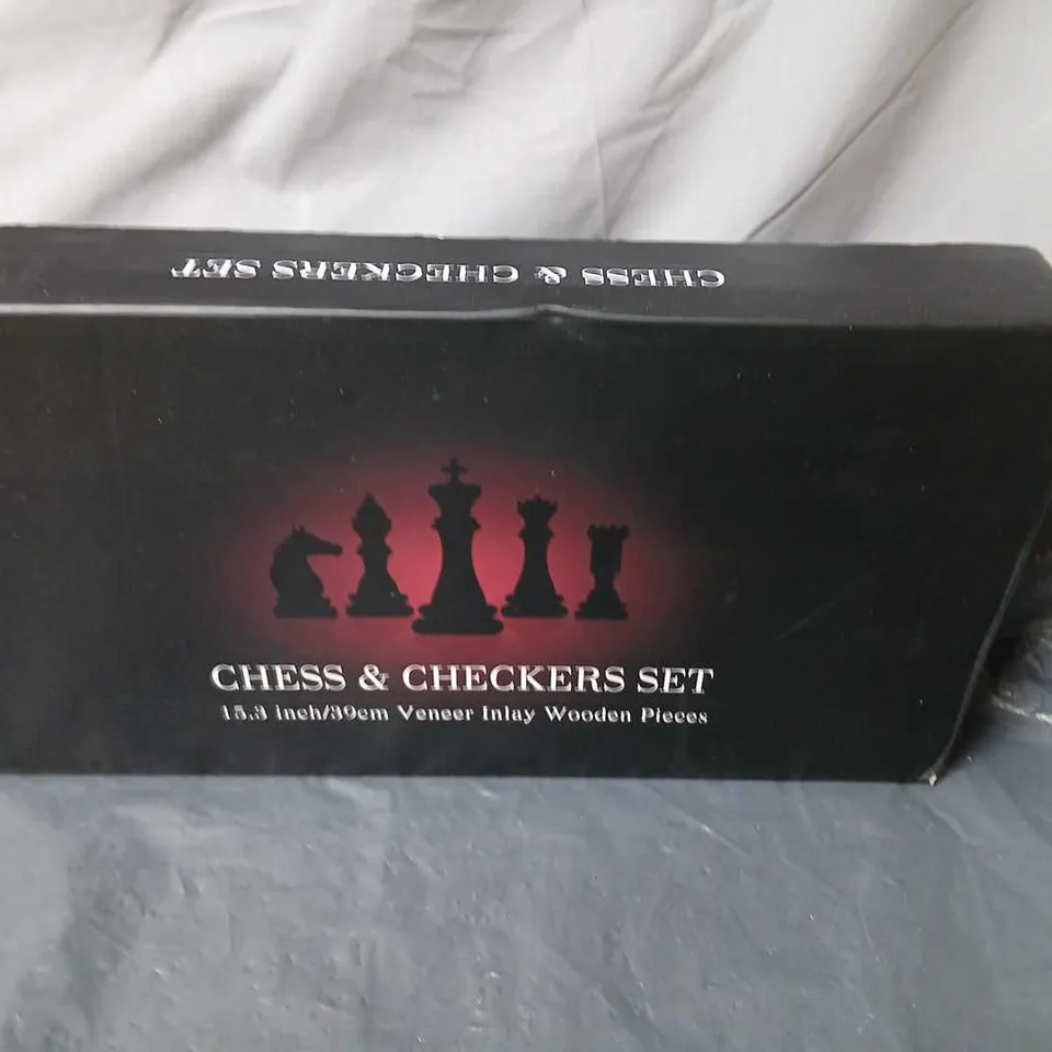 CHESS & CHECKERS SET – VENEER INLAY WOODEN PIECES, 15.3IN/39CM, BOXED