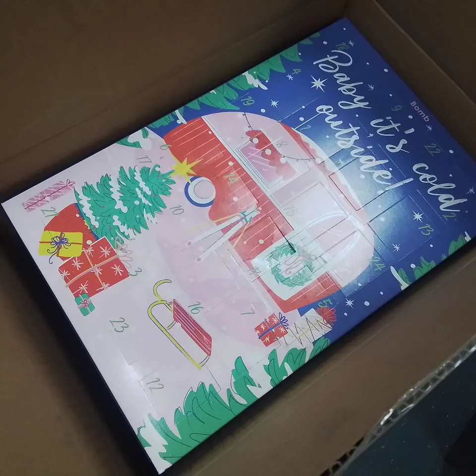 LOT OF ASSORTED HOUSEHOLD ITEMS TO INCLUDE REVAMP PROGLOSS, HOMEDICS THERMAL PRO, READING GLASSES AND GHD UNPLUGGED