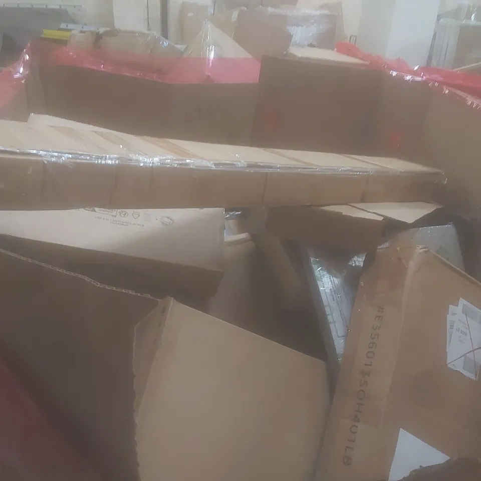 PALLET OF ASSORTED HOUSEHOLD GOODS AND PRODUCTS TO INCLUDE;COFFEE MACHINE,MAT,CEILING LIGHT