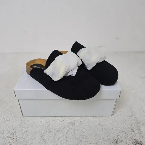 SPOT ON LADIES' BLACK SLIP-ON MULES – UK 3 
