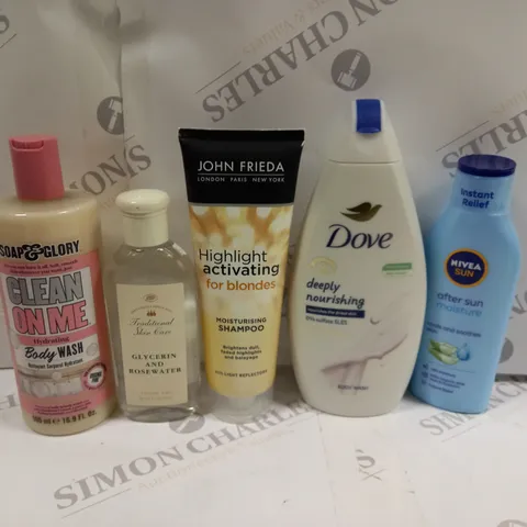 BOX OF APPROXIMATELY 20 ASSORTED COSMETIC ITEMS TO INCLUDE DOVE BODY WASH, NIVEA AFTER SUN, SOAP&GLORY BODY WASH ETC
