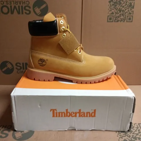 TIMBERLAND TB010061 6-INCH PREMIUM BOOTS – WHEAT NUBUCK, UK 8