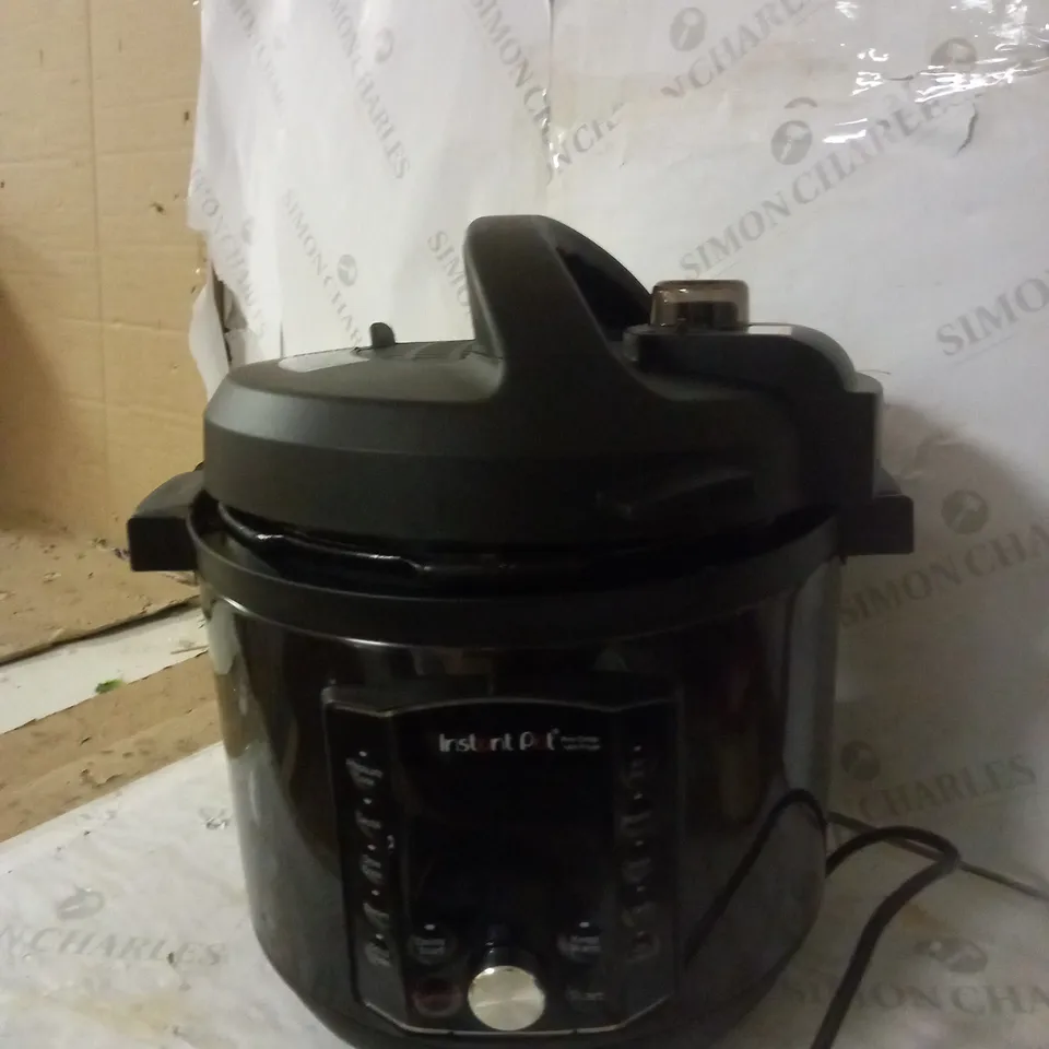 INSTANT POT PRO CRISP ELECTRIC MULTI COOKER